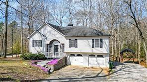 416 Delane Dr., Dallas, GA 30157