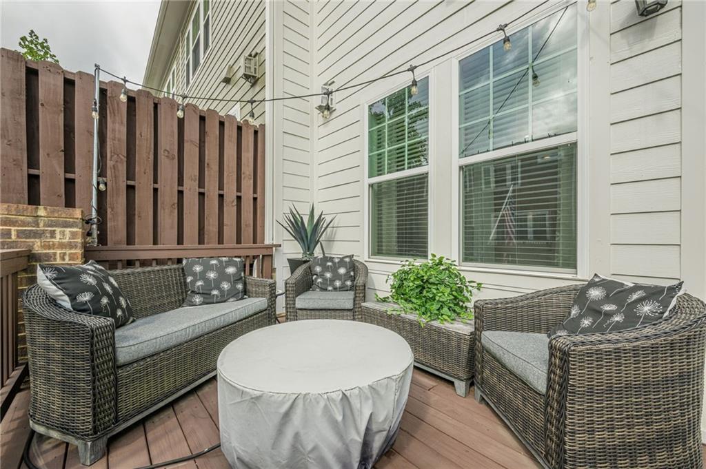 719 Topsail Ln., Alpharetta, GA 30005