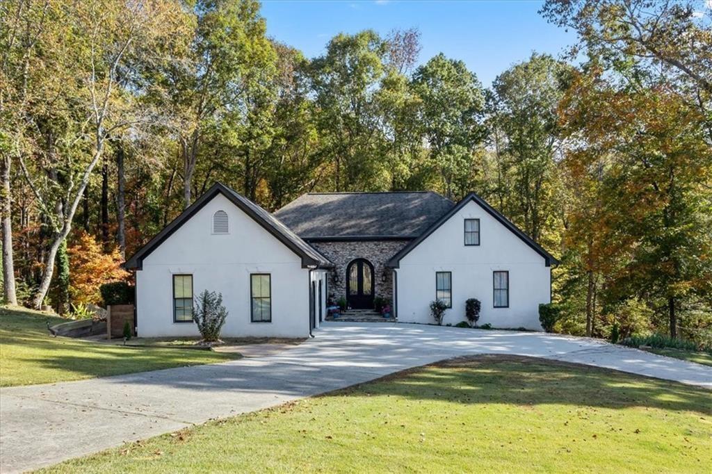 3325 Sweetwater Dr., Cumming, GA 30041