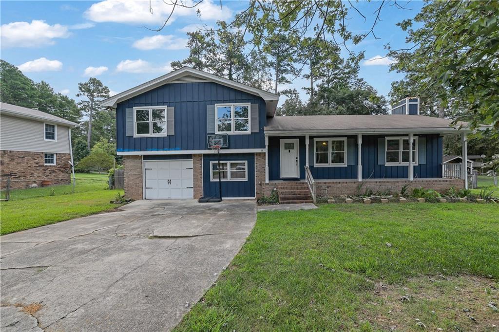 562 Plantation Blvd., Lawrenceville, GA 30046