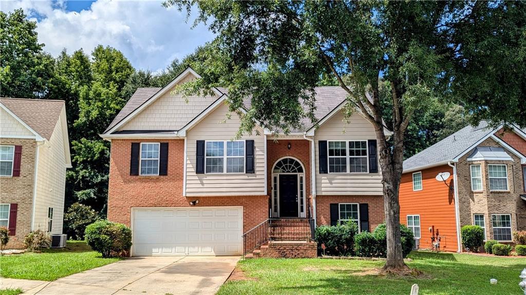 2309 Pine View Tr., Ellenwood, GA 30294