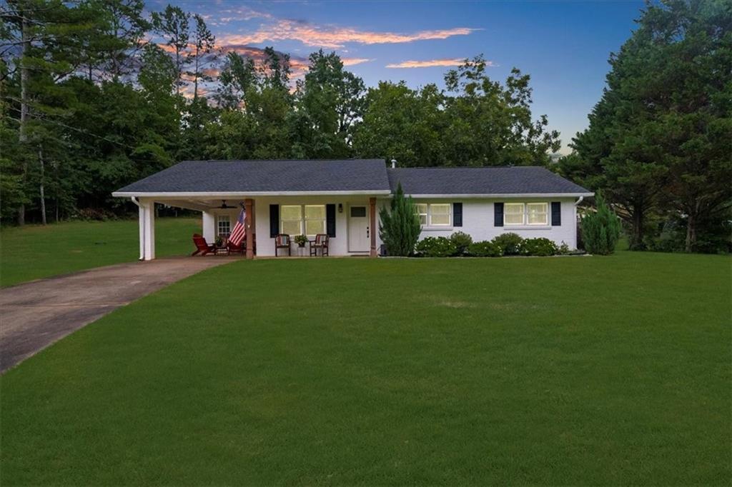229 Crestwood Dr., Canton, GA 30114