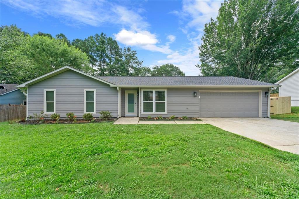 21 Parkmont Dr., Roswell, GA 30076