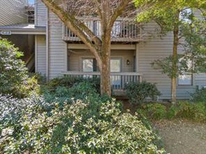 911 Tuxworth Cir., Decatur, GA 30033
