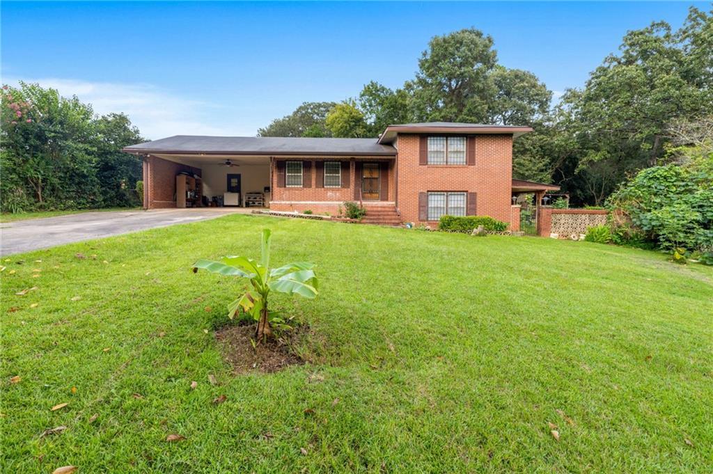303 Pinecrest Dr., Warner Robins, GA 31093