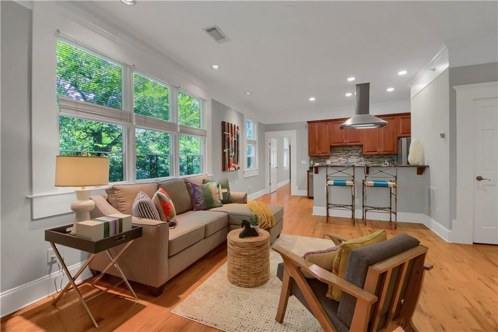 259 14th St. #301, Atlanta, GA 30309