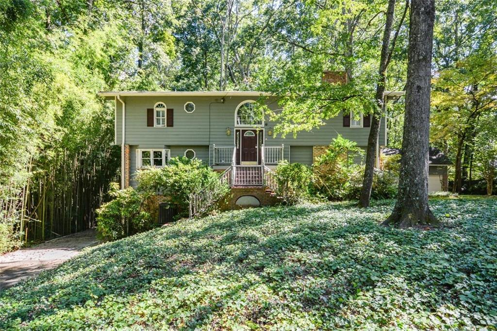 852 Hickory Dr., Marietta, GA 30064