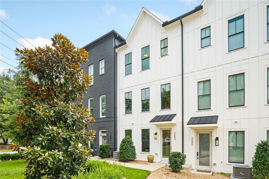 3583 Candler Ct., Hapeville, GA 30354