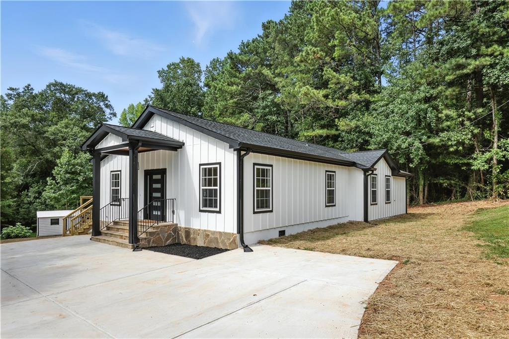 2048 Sugar Pike Rd., Woodstock, GA 30188