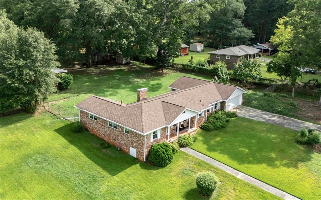 4045 Compton Cir., Powder Springs, GA 30127