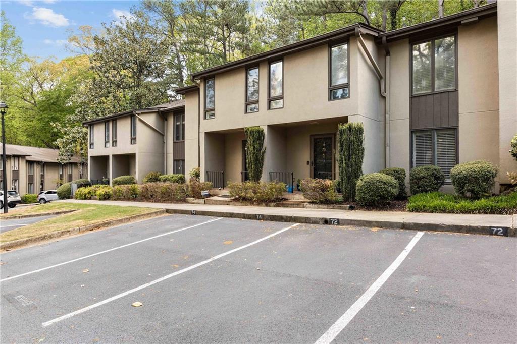 72 Ivy Pkwy., Atlanta, GA 30342