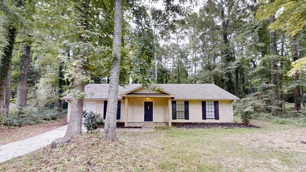 5774 Taffeta Ct., Lithonia, GA 30058