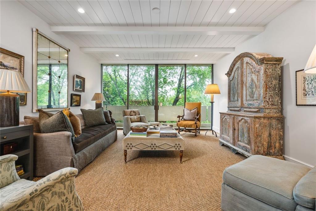 2575 Peachtree Rd. #8D, Atlanta, GA 30305