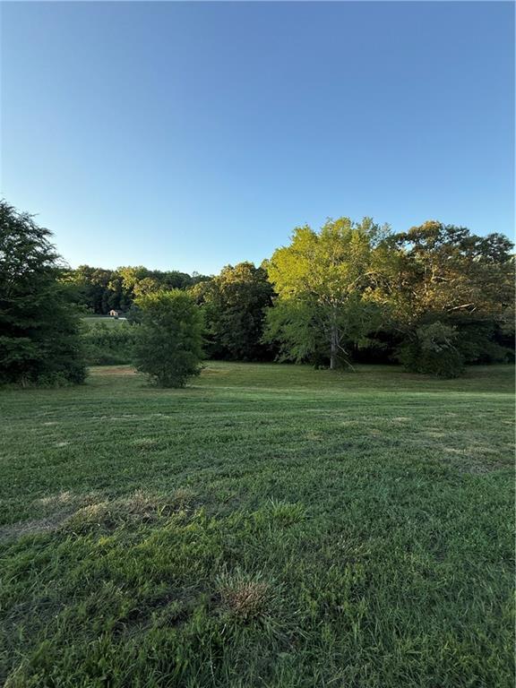 233 Hensley Ln., Hoschton, GA 30548