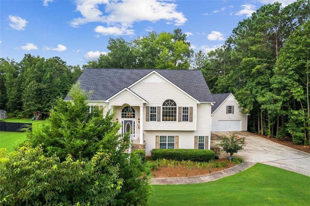 6915 Fletcher Dr., Winston, GA 30187