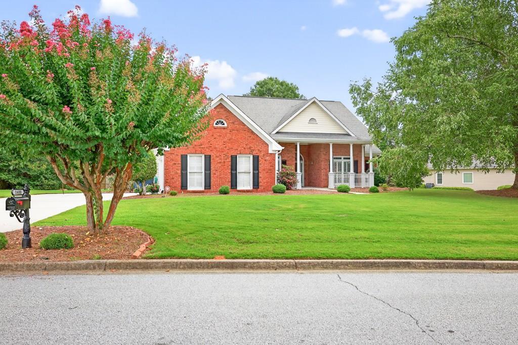 1480 Holly Manor Dr., Loganville, GA 30052
