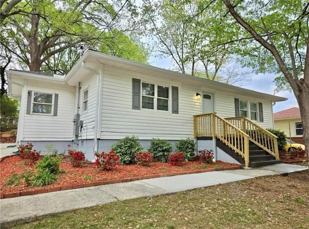 2495 Glendale Cir., Smyrna, GA 30080