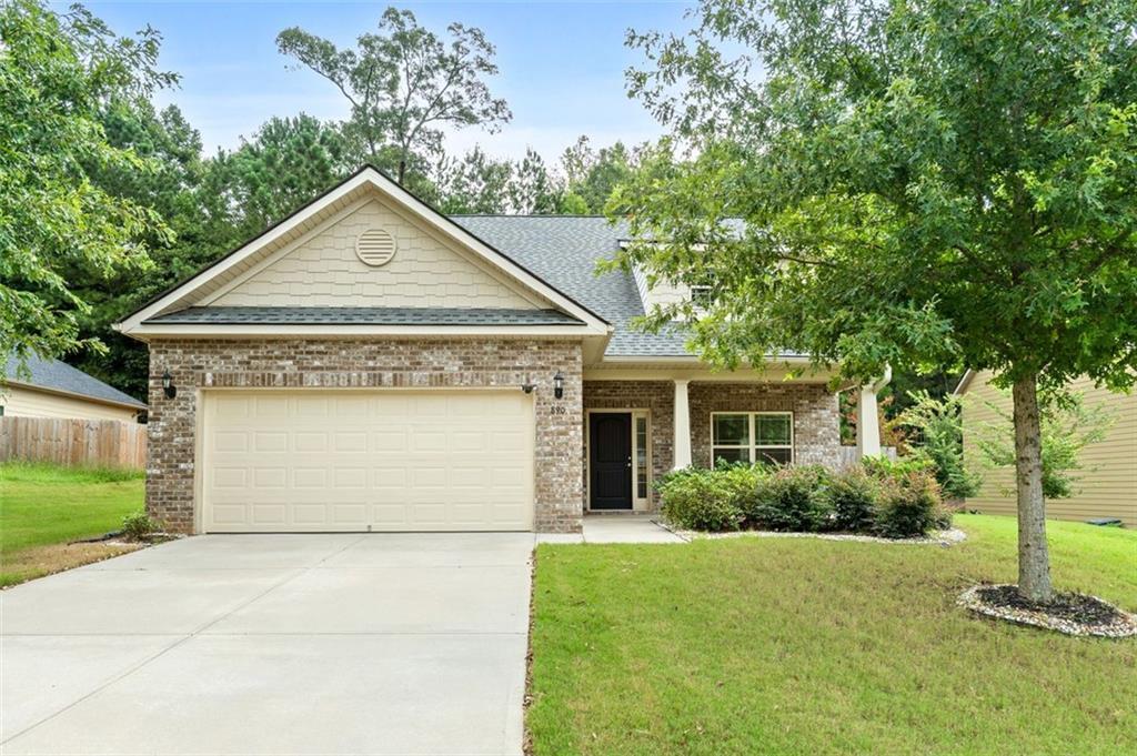 890 Crescent Ln., Griffin, GA 30224