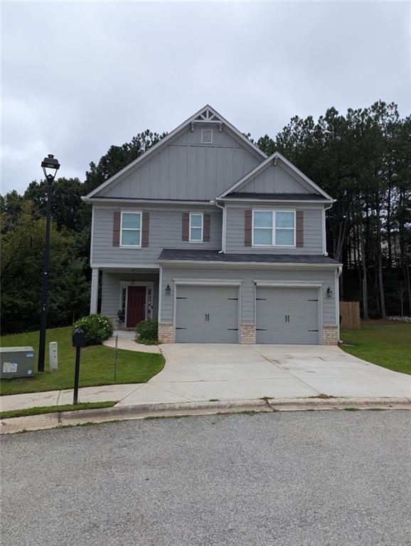 2741 Groovers Lake Point, Lithia Springs, GA 30122