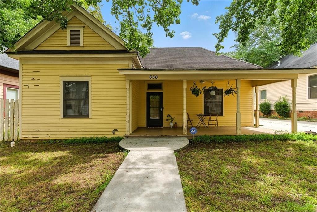 656 Shelton Ave., Atlanta, GA 30310