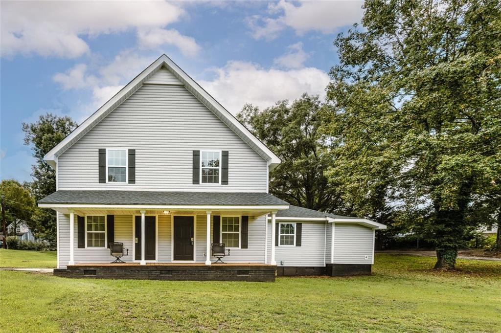 305 Grove Ave., Lindale, GA 30147