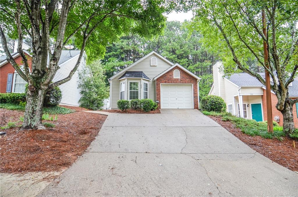 204 Chelsea Ct., Woodstock, GA 30189