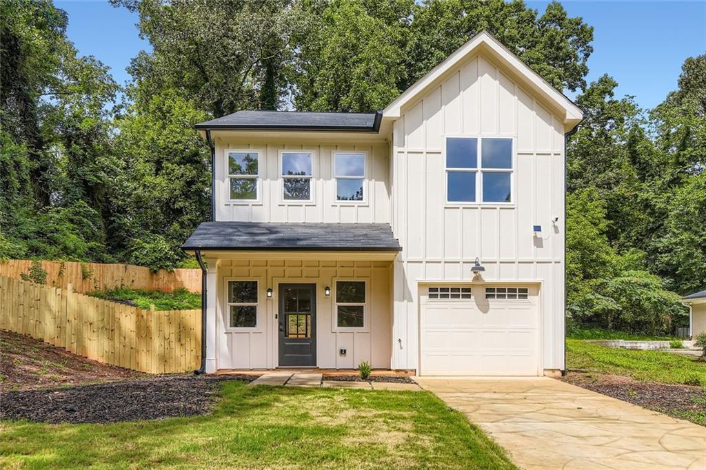 2127 Nichols Ln., Decatur, GA 30032