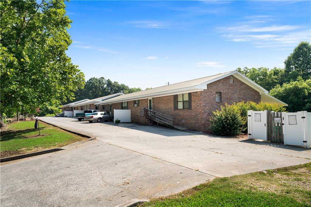 621 Nicklesville Rd., Resaca, GA 30735