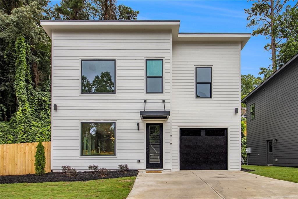 210 Tanyard St., Canton, GA 30114