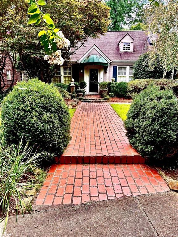 1263 Beech Valley Rd., Atlanta, GA 30306