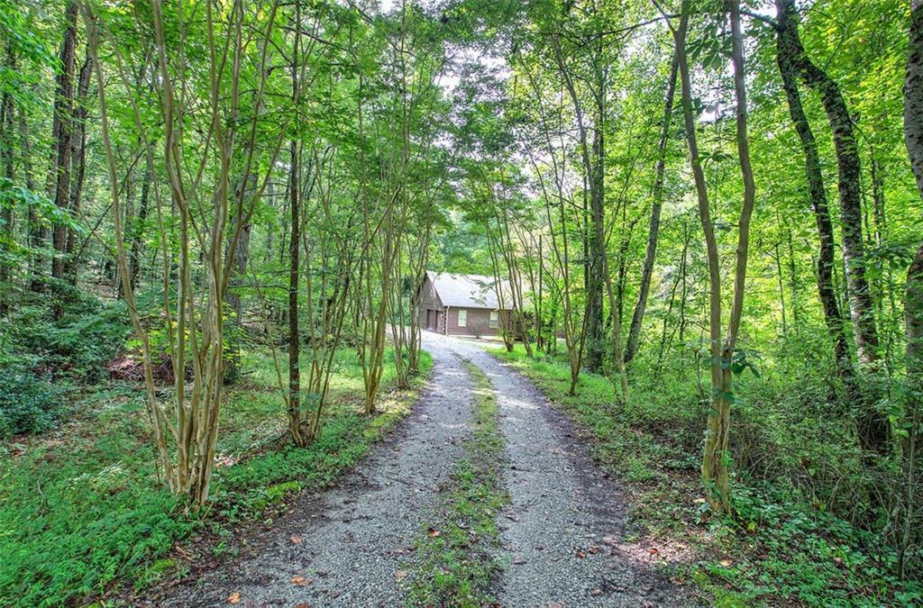 706 Holly Springs Rd., Rockmart, GA 30153