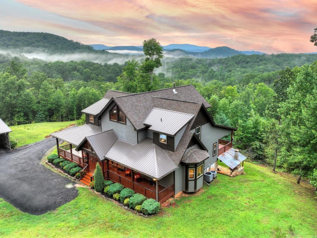 785 Wehunt Rd., Blue Ridge, GA 30513