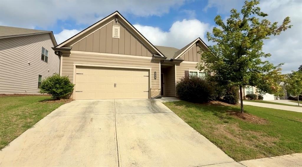 228 Dorothy Ln., Lawrenceville, GA 30046