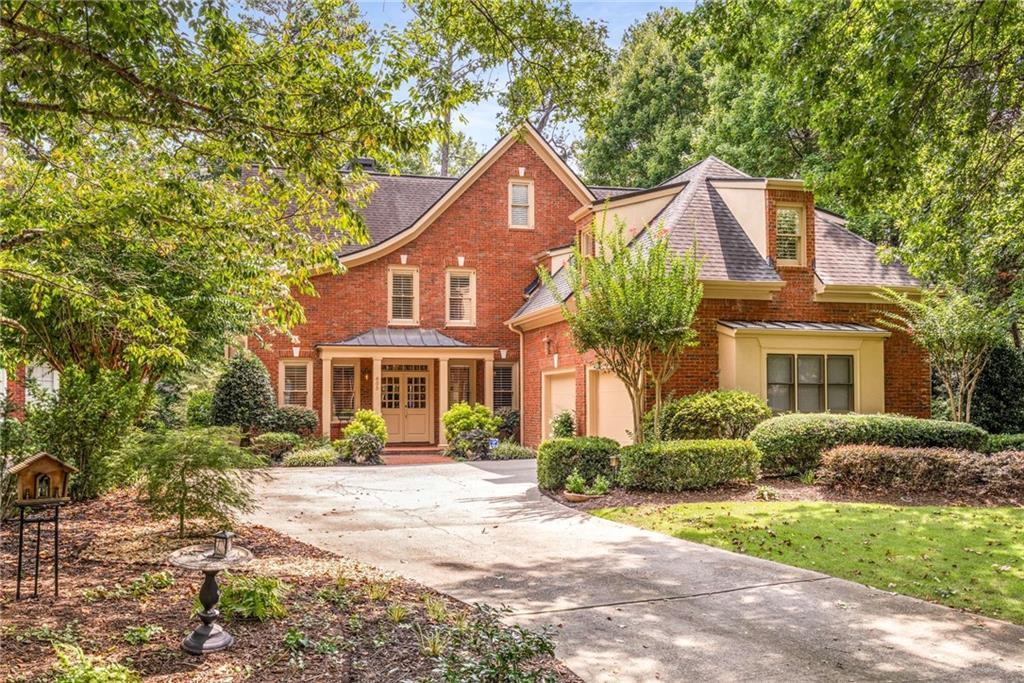 605 Forest Hills Dr., Atlanta, GA 30342