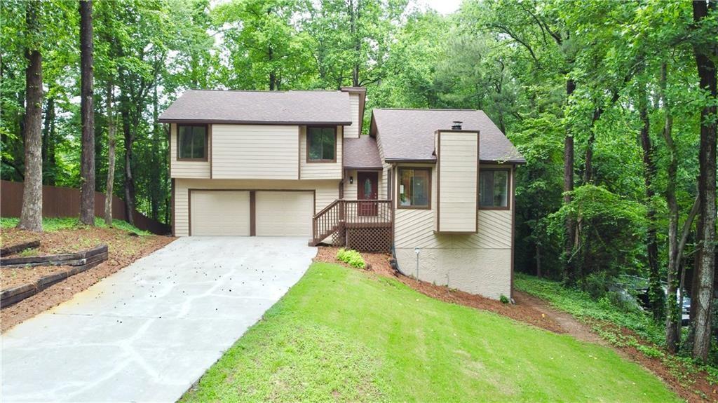 4579 Glenforest Dr., Roswell, GA 30075
