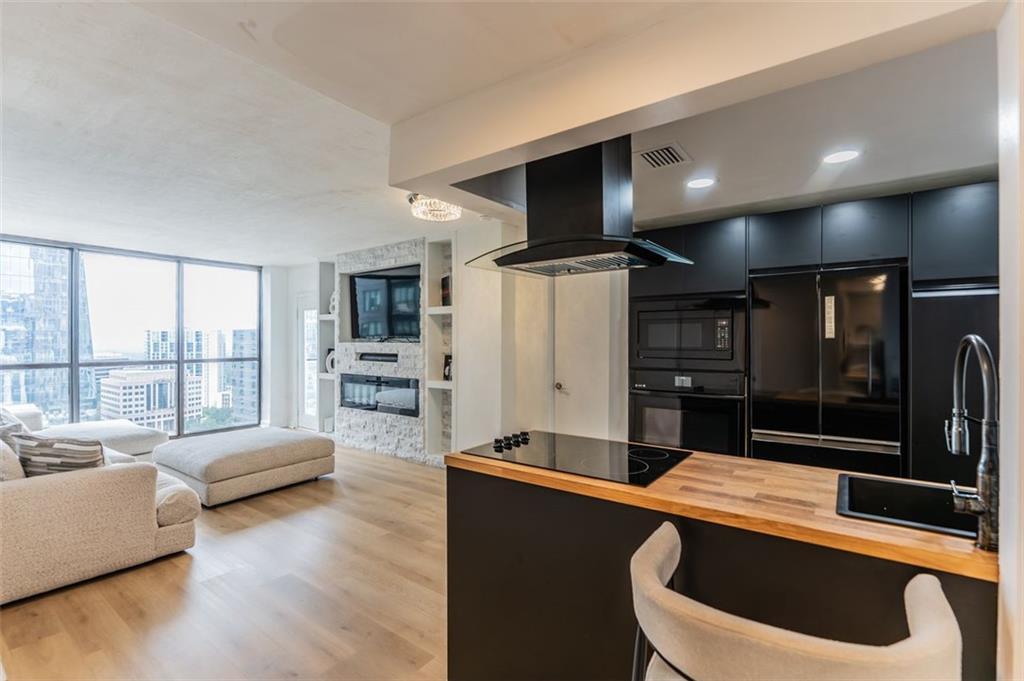 1280 W Peachtree St #2912, Atlanta, GA 30309