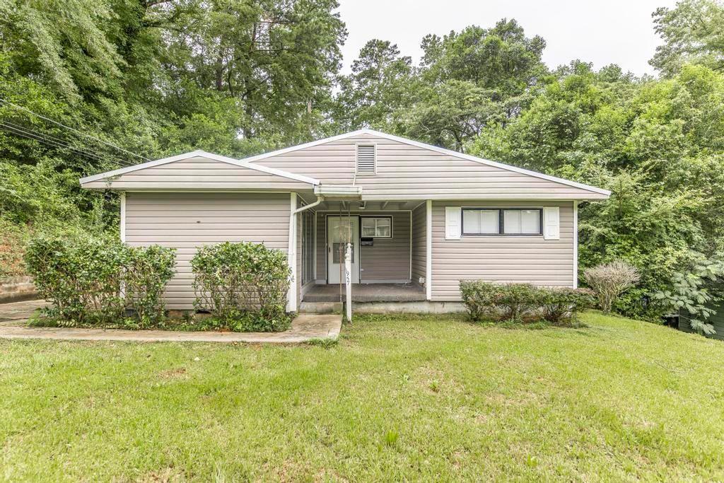 1957 Kitchens Rd, Macon, GA 31211