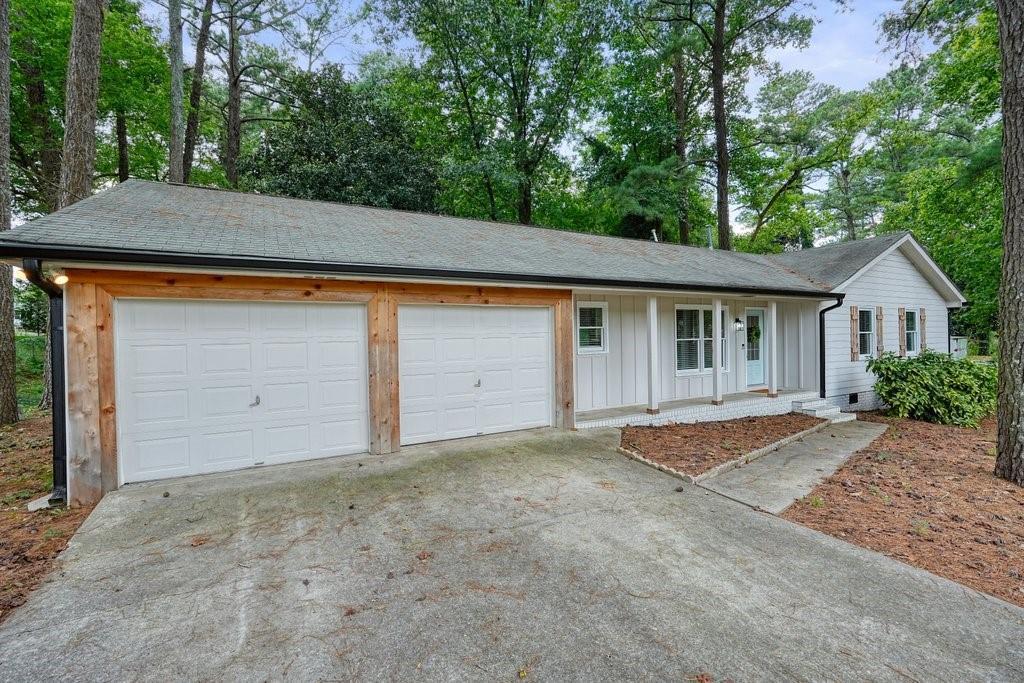 512 Neese Rd., Woodstock, GA 30188