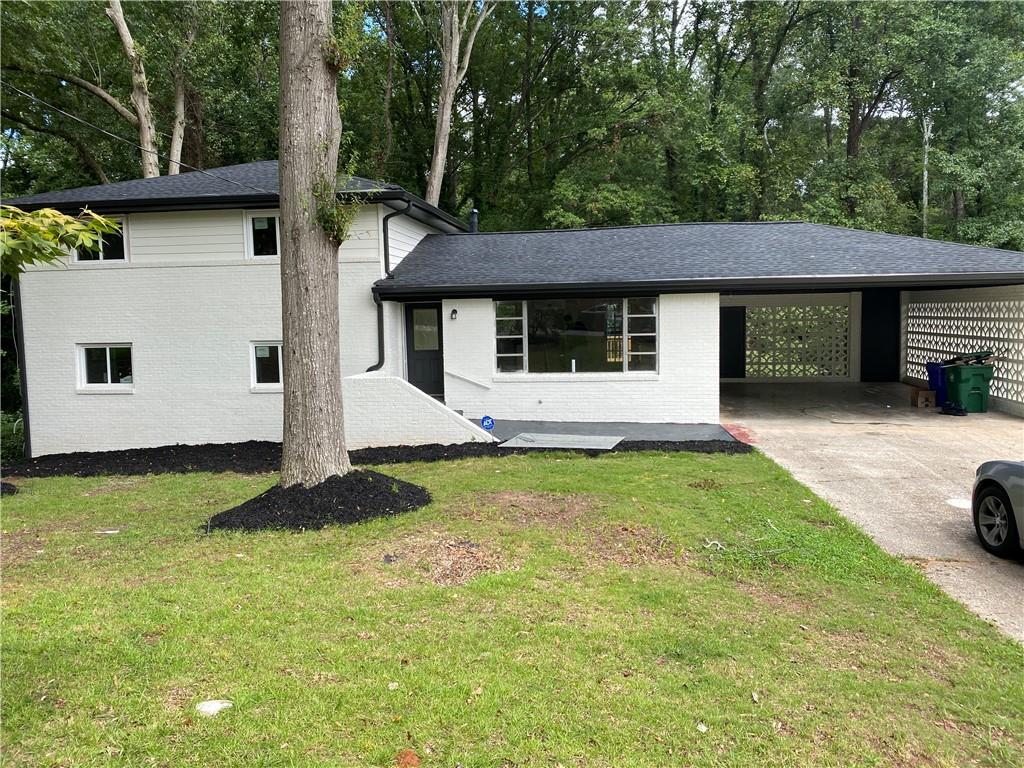 3211 Thrasher Cir., Decatur, GA 30032
