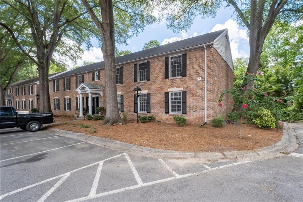6700 Roswell Rd. #13A, Atlanta, GA 30328