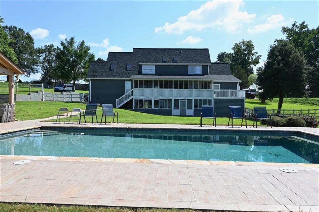 4274 Pillsbury Rd., Gainesville, GA 30507