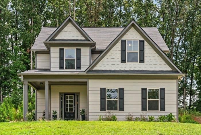 1069 Belmont Park Dr., Commerce, GA 30529