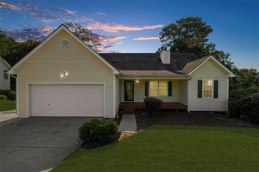 4827 Daintree Ct., Flowery Branch, GA 30542