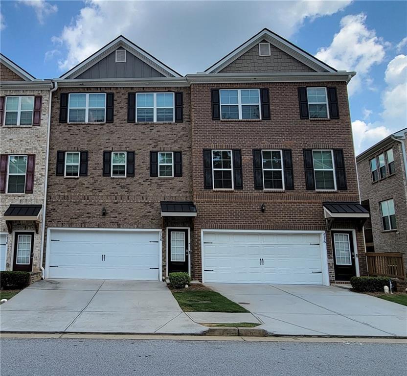 2136 Post Glove Rd., Snellville, GA 30078