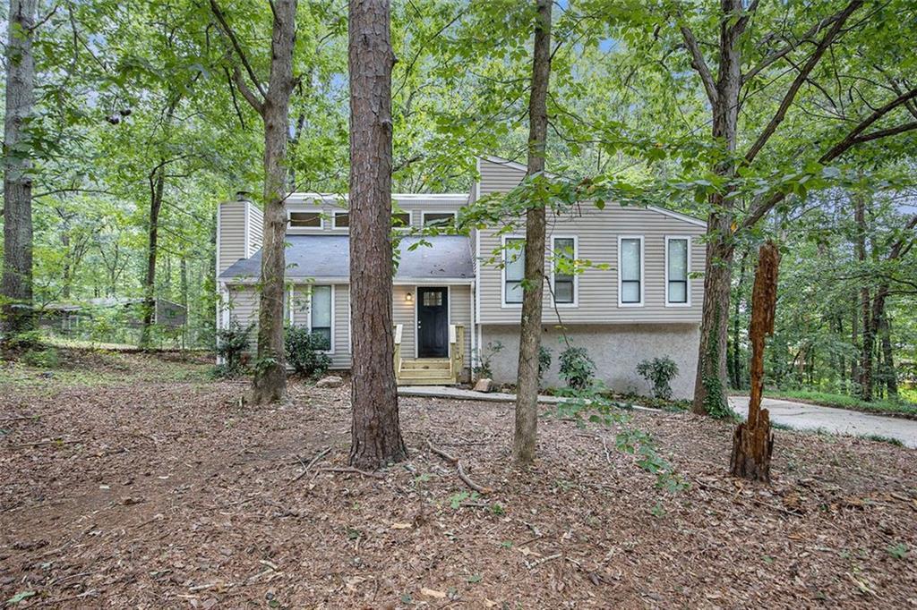 3730 Junior Ln., Douglasville, GA 30135
