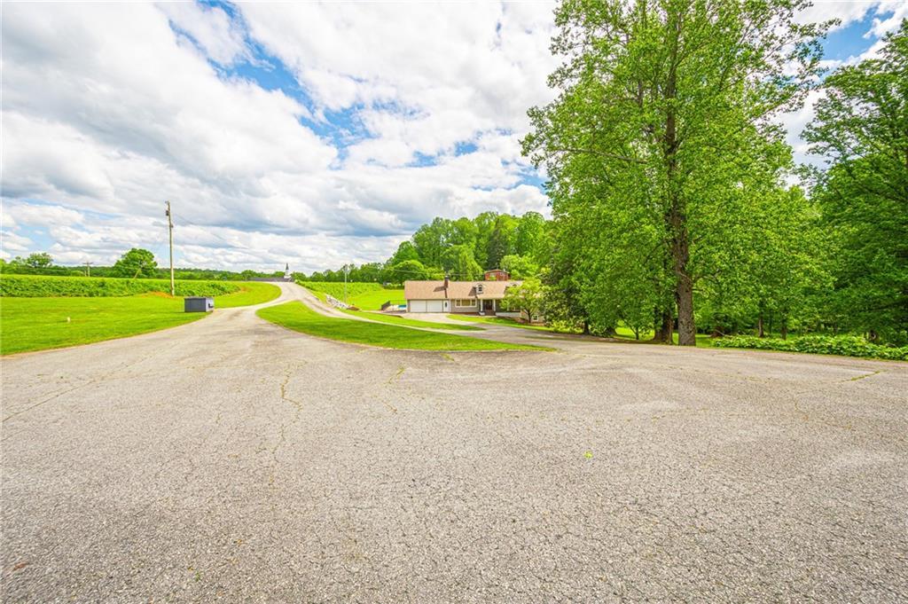 165 Porter Springs Rd., Dahlonega, GA 30533