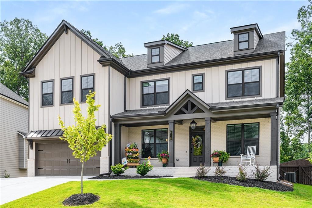 6129 Black Pear Ln., Gainesville, GA 30506