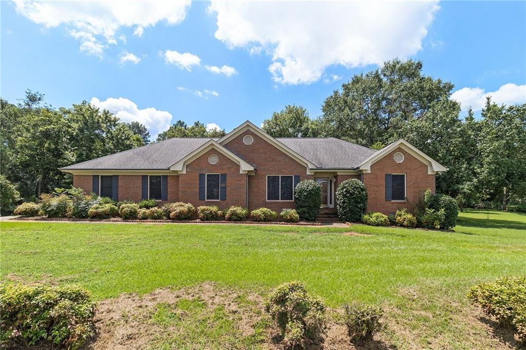 101 Wedgefield Dr., Mcdonough, GA 30252