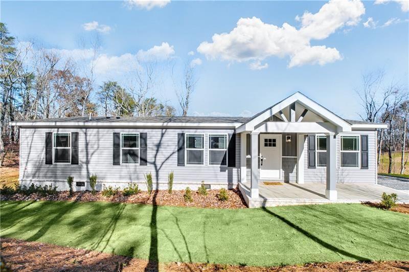 350 Pea Ridge Rd., Ball Ground, GA 30107