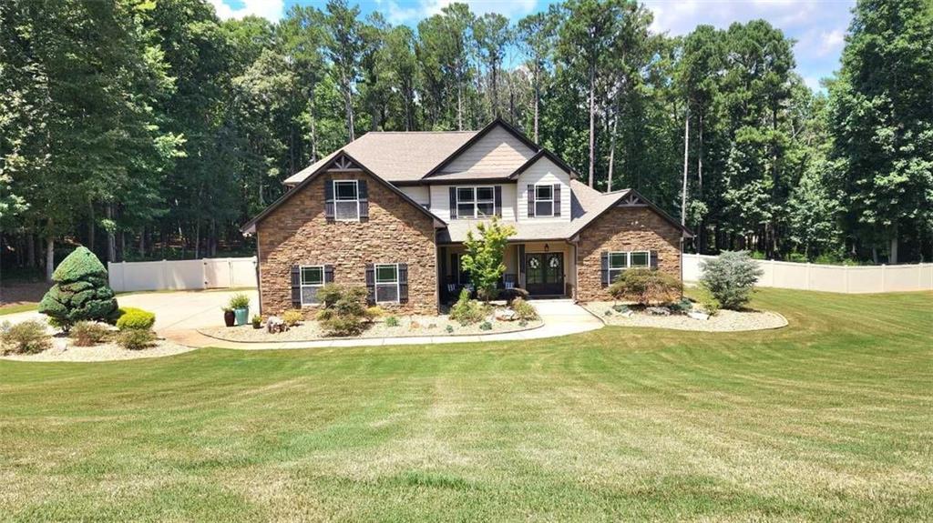 893 Eskew Rd., Mcdonough, GA 30252